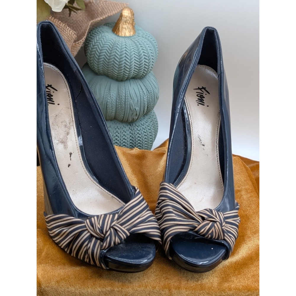 Fioni Navy Blue Patent Peep Toe Platform Pumps Striped Bow Heels Women's Sz 8.5